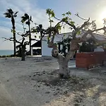 Mancosta וילה